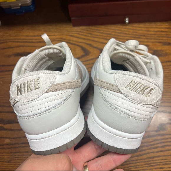 Nike Dunks Low - Picture 4 of 5